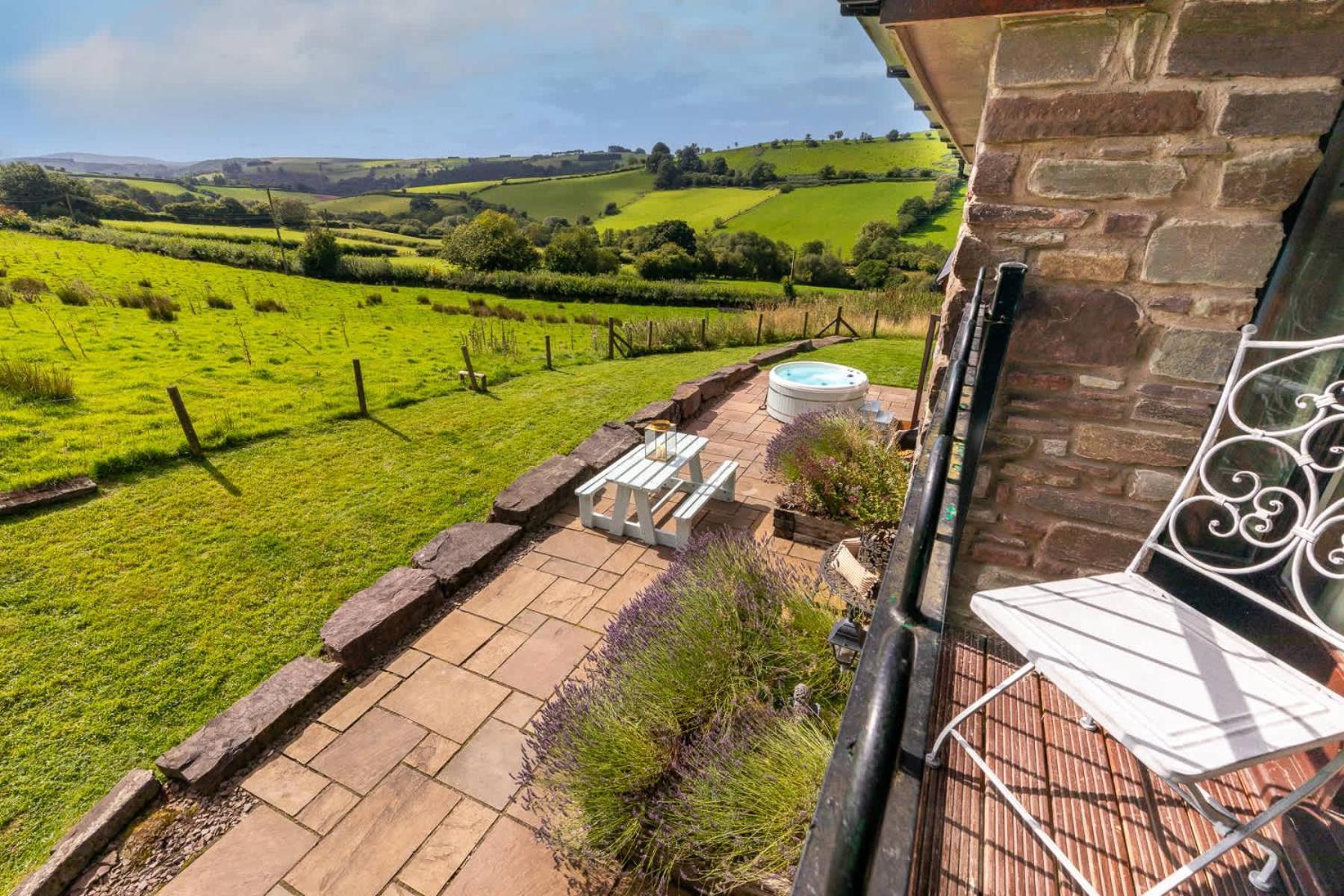 Hilltop View With Hot Tub ブレコン エクステリア 写真